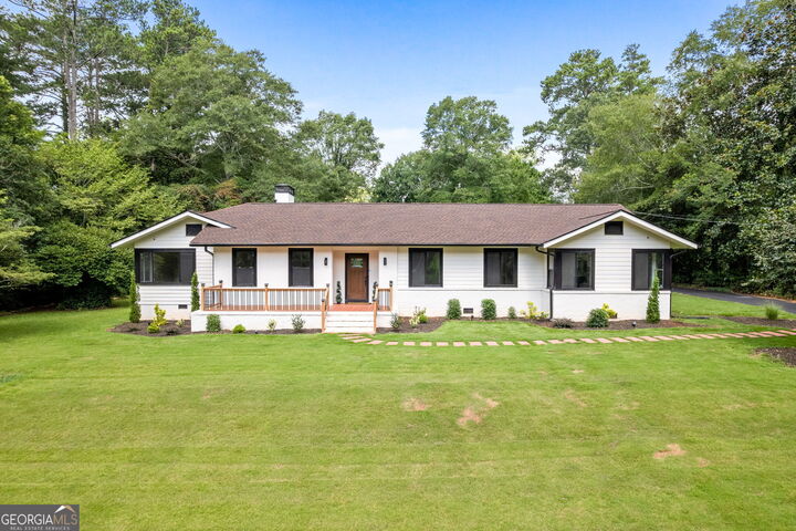 Property Photo: 1099 Pine Valley Road GA 30224