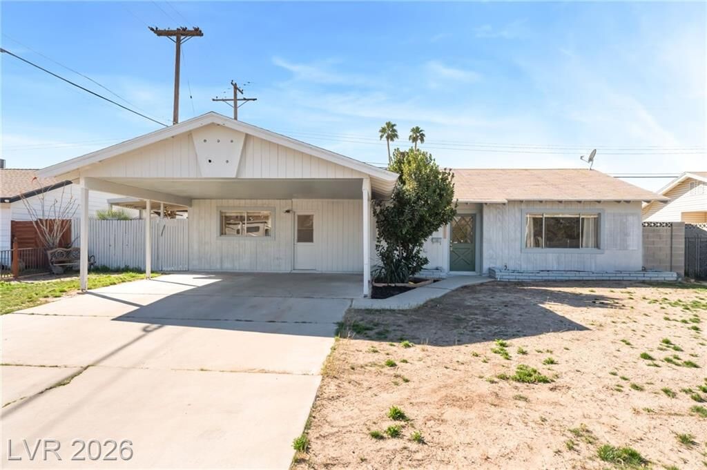 Property Photo: 3091 Oxford Lane NV 89121