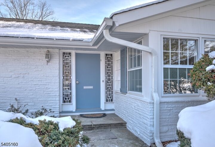 Property Photo:  684 Longview Rd  NJ 07079 