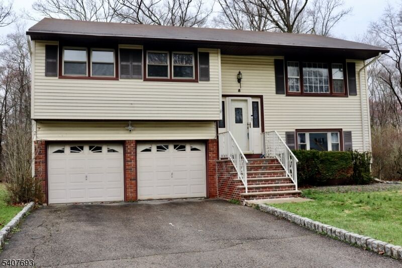 Property Photo:  5 Downstream Dr  NJ 07836 