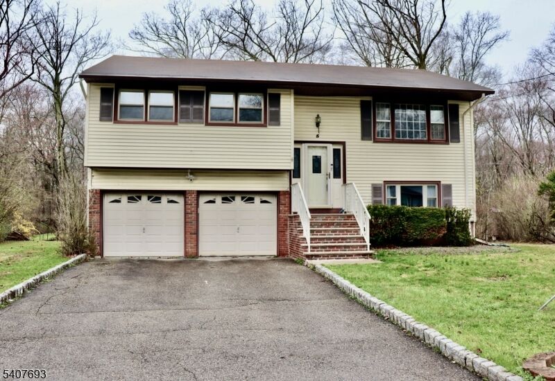 Property Photo:  5 Downstream Dr  NJ 07836 