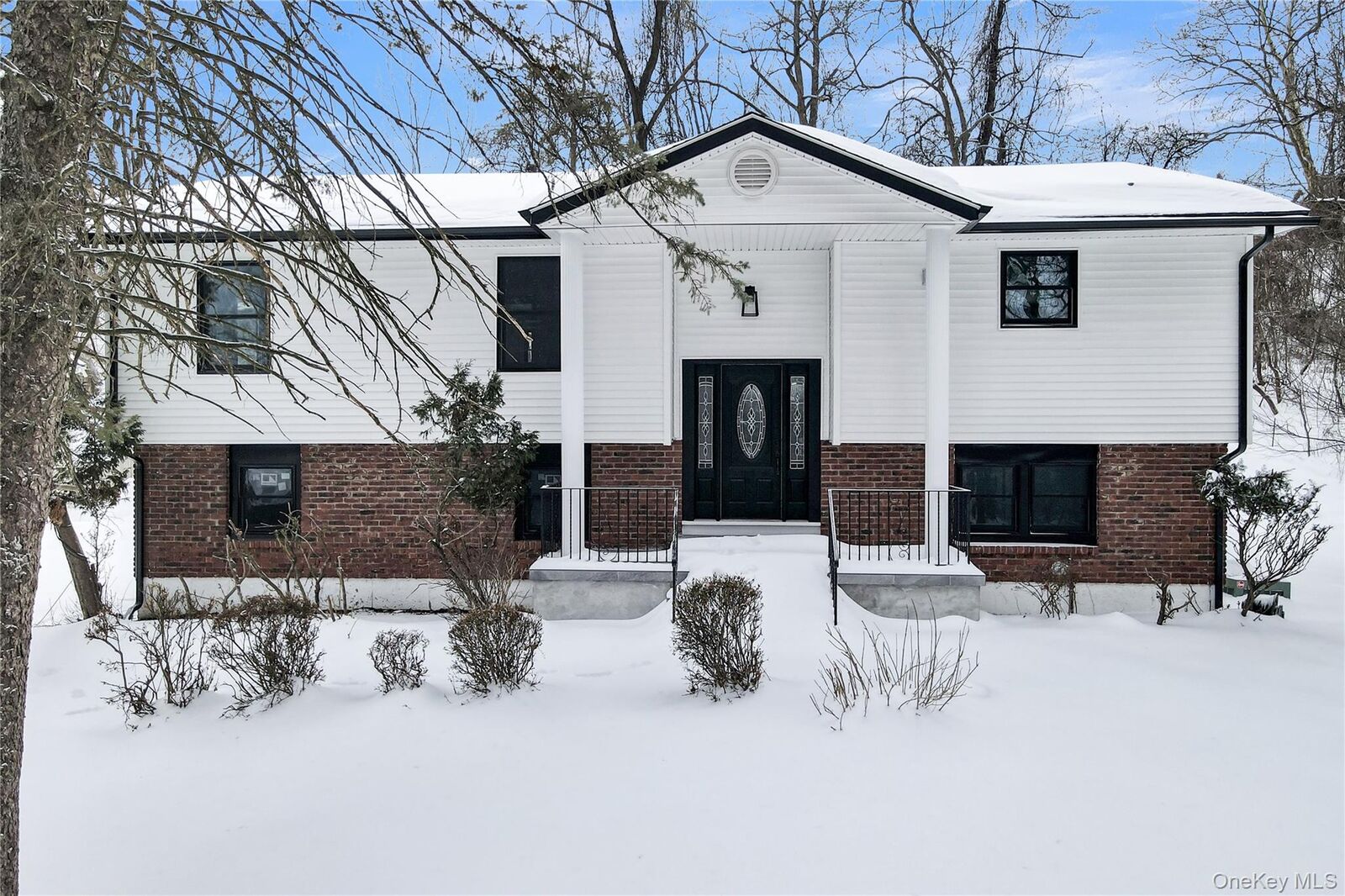 Property Photo: 2 Chapel Court NY 10962