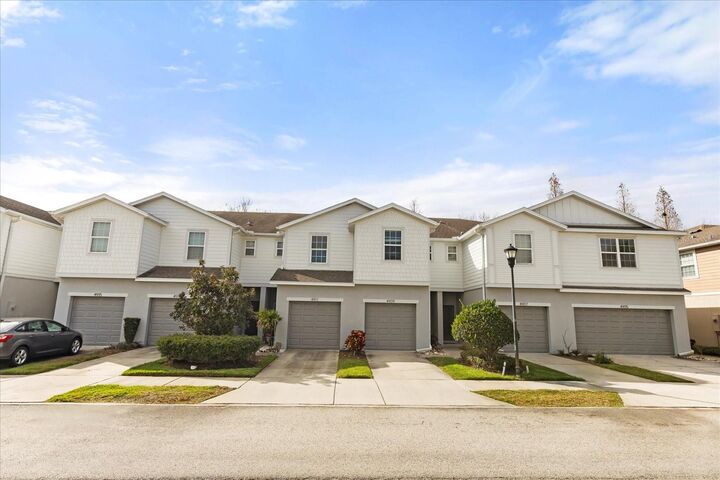 Property Photo:  4909 White Sanderling Court  FL 33619 