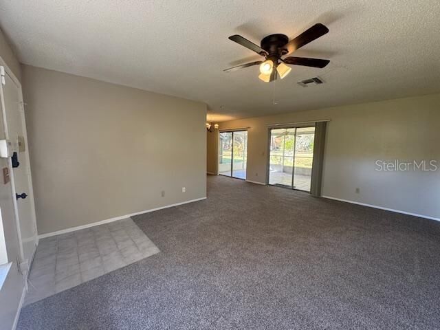 Property Photo: 10312 Hidden Lane FL 32821