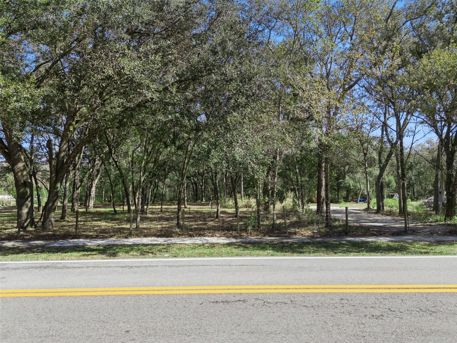 Property Photo: 1825 N 6th Street FL 32820
