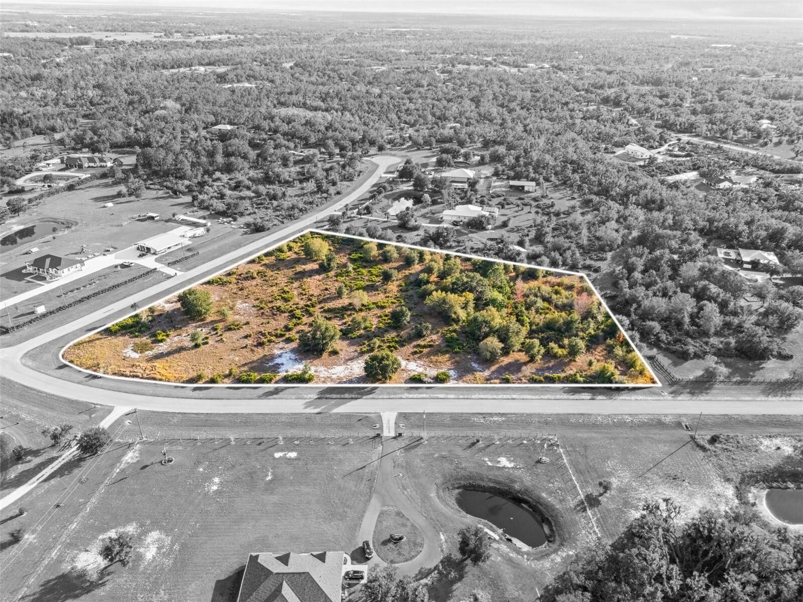 Property Photo: 40710 11th Avenue E FL 34251