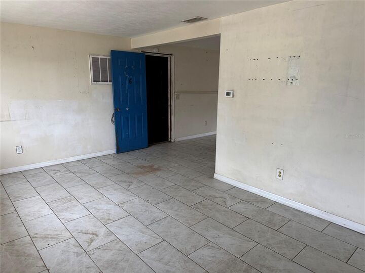 Property Photo: 3331 Clydesdale Drive FL 34691