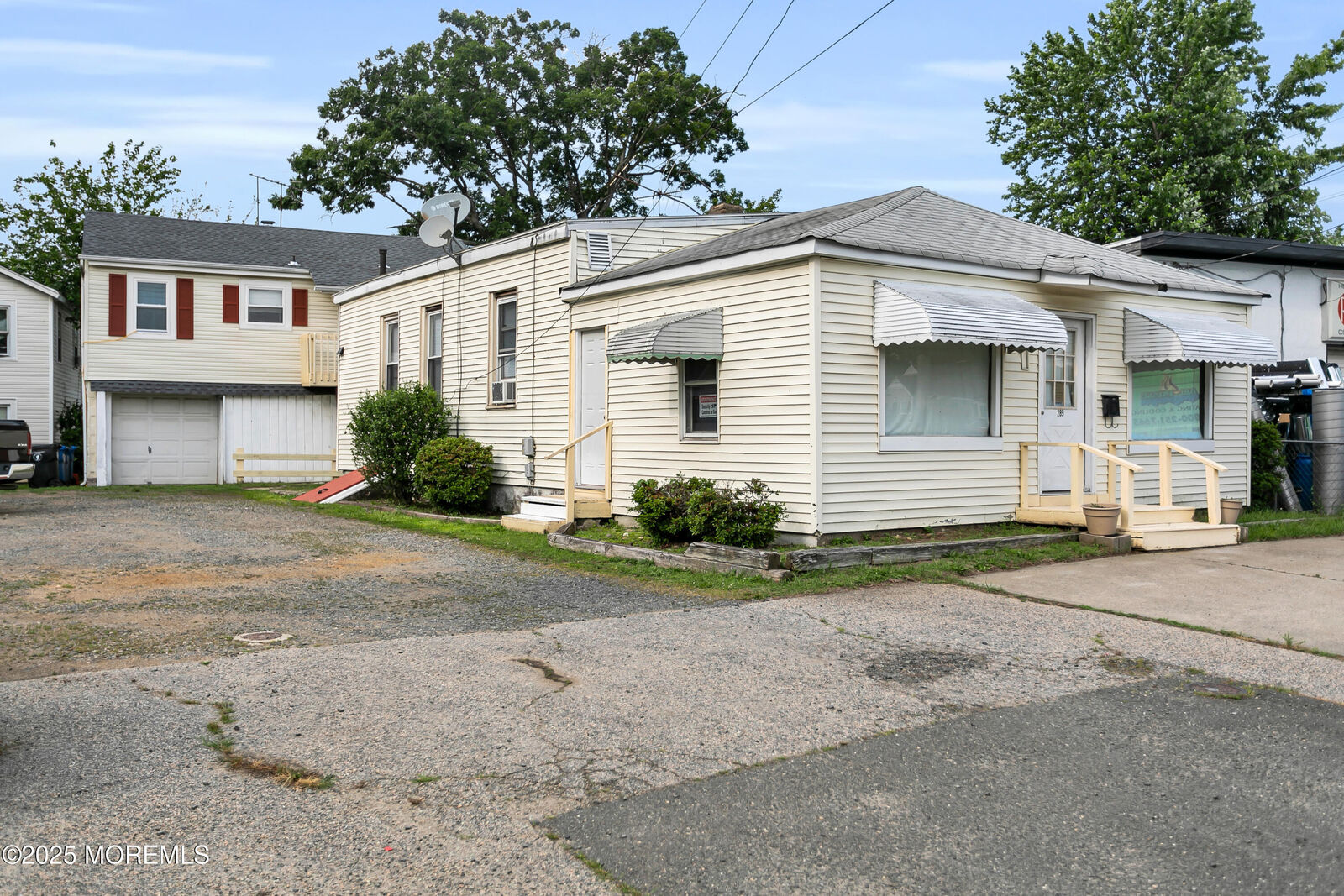Property Photo:  289 Port Monmouth Road  NJ 07748 