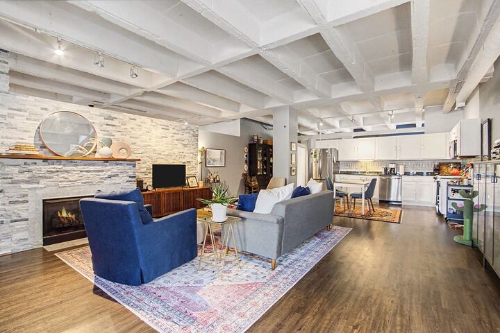 Property Photo:  5200 S Ellis Avenue 117  IL 60615 