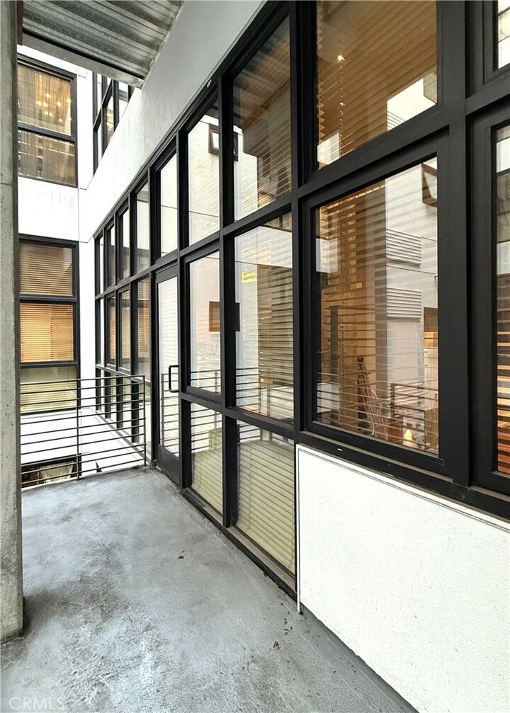 Property Photo:  1100 S Grand A109  CA 90015 