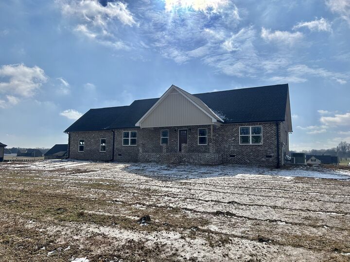 Property Photo:  405 Randall Ln  TN 37355 