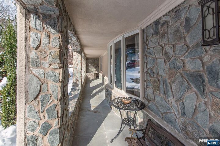 Property Photo:  69 Buena Vista Drive  NJ 07456 