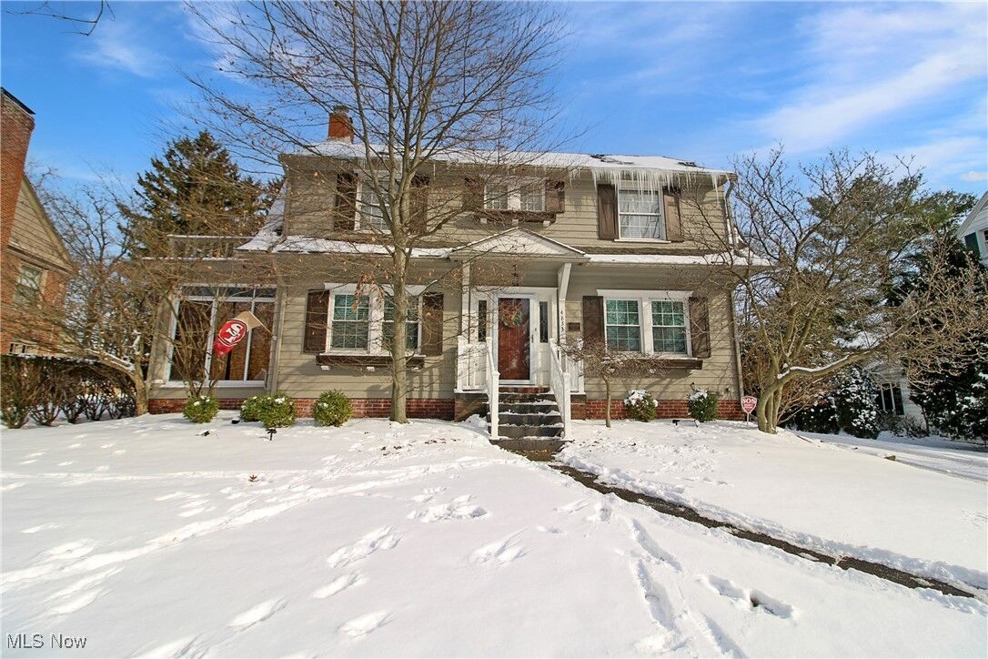 Property Photo: 4833 Oak Knoll Drive OH 44512