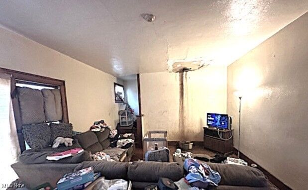 Property Photo:  801 E Vine Street  OH 45804 