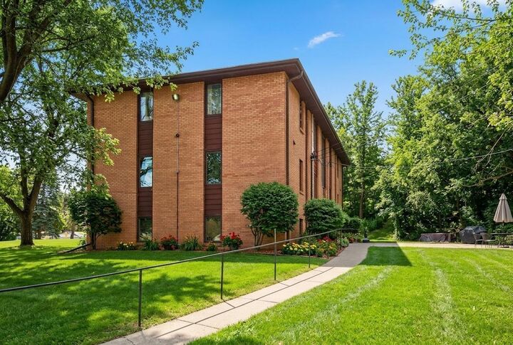 Property Photo:  2307 Unity Avenue N  MN 55422 