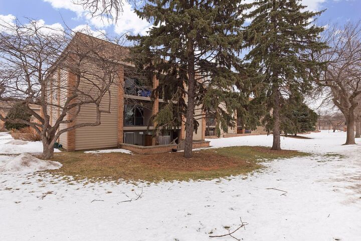 Property Photo: 6423 Colony Way 1A MN 55435