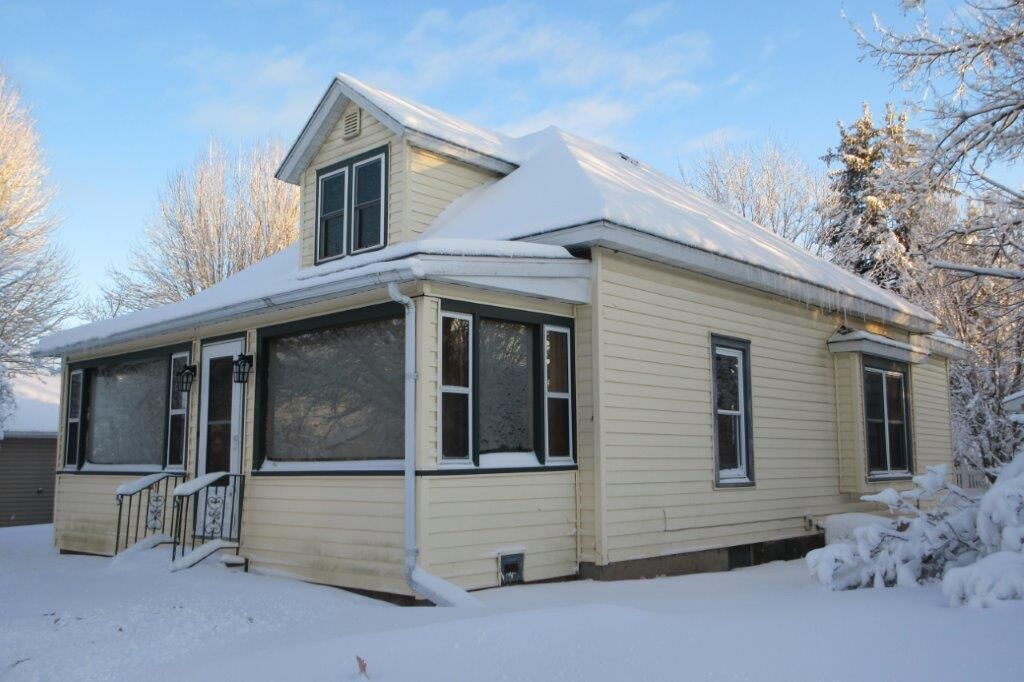Property Photo:  516 Lake Avenue E  WI 54848 