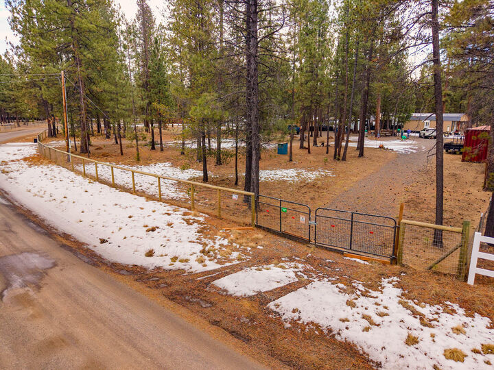 Property Photo:  52739 Ammon Road  OR 97739 