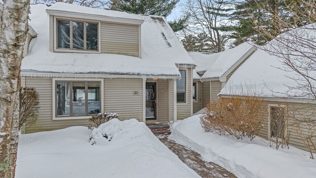 Property Photo:  20 Mid Iron Dr 20  MA 01864 
