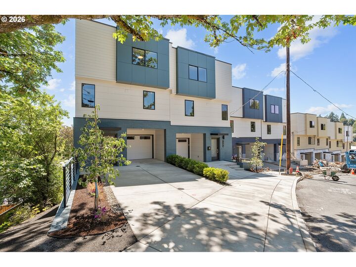 Property Photo: 7306 SW 13th Ave OR 97239