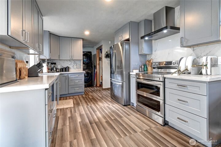 Property Photo:  20406  52nd Avenue W  WA 98036 