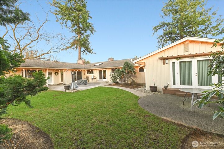 Property Photo:  8626  52nd Avenue NE  WA 98270 