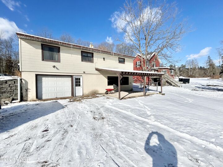 Property Photo:  100 Hickory Lane  PA 18428 