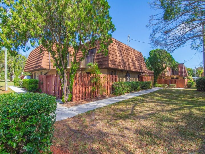 Property Photo:  1458 N Lawnwood Circle 24B  FL 34950 