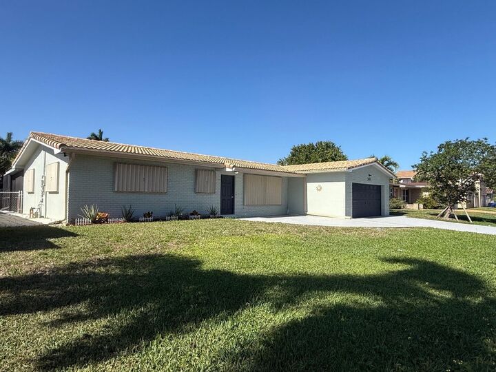 Property Photo:  2070 NW 84th Terrace  FL 33024 