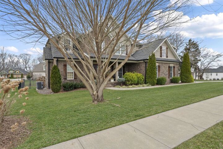 Property Photo: 329 Old Post Drive KY 42103