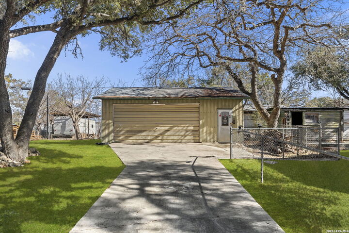 Property Photo:  397 Ridgeview  TX 78133 