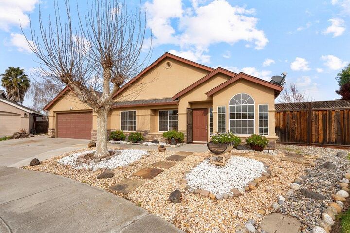 Property Photo:  161 Amber Court  CA 95023 