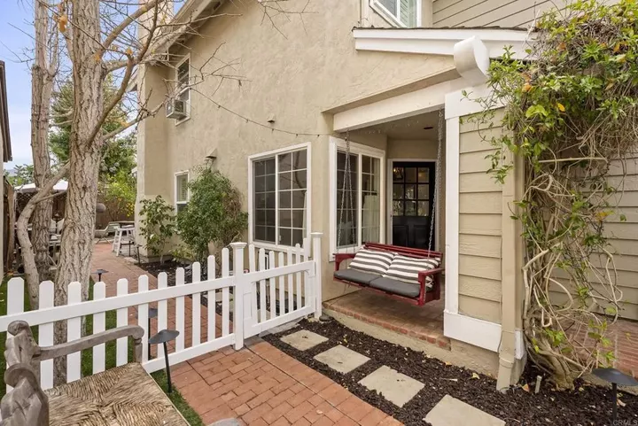 Property Photo:  6828 Caminito Sueno  CA 92009 