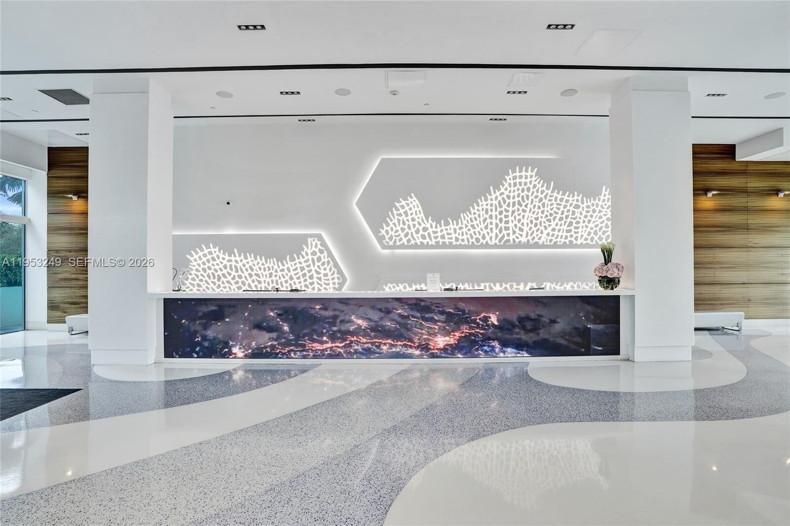 Property Photo: 650 West Ave 2206 FL 33139