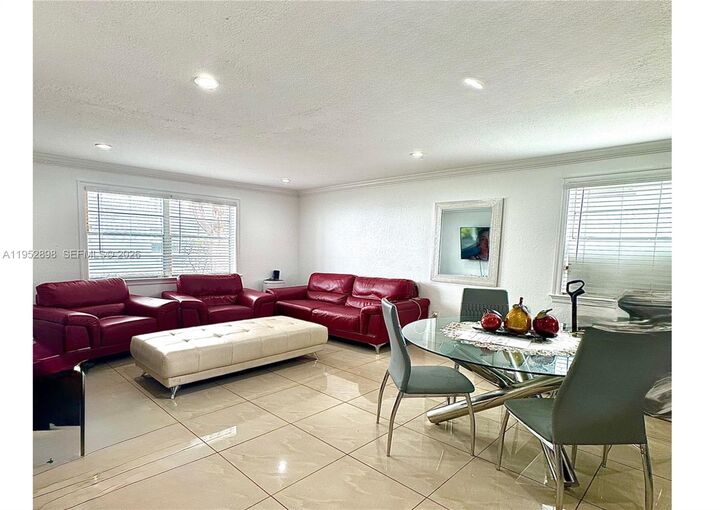 Property Photo:  17255 SW 95th Ave 101  FL 33157 