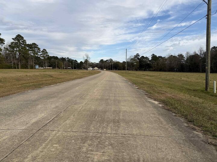 Property Photo:  Lot #3 Northbrook Dr  TX 77662 