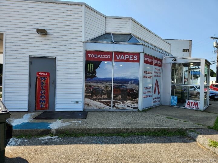 Property Photo:  458 Ocean Avenue  CT 06320 