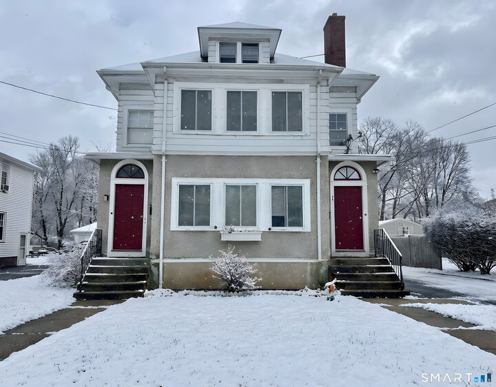 Property Photo:  62 Quaker Lane South  CT 06119 