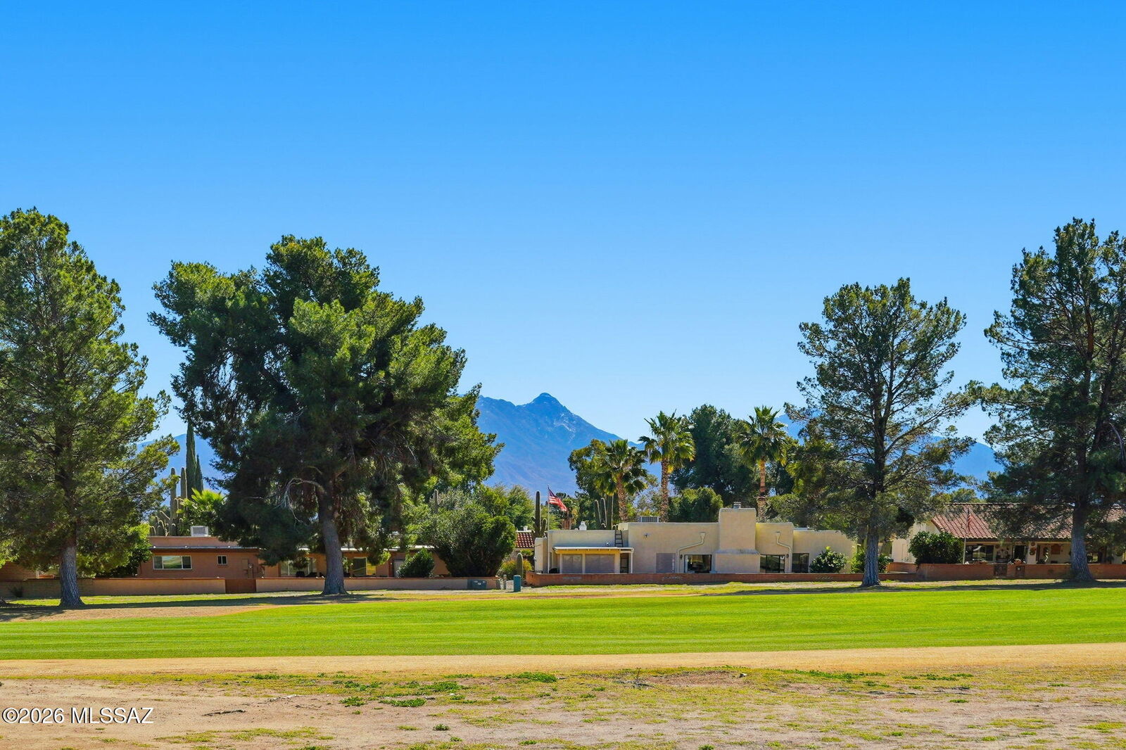 Property Photo:  1340 N Placita Parasol  AZ 85614 