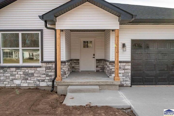 Property Photo:  2943 Dimmick Avenue  IN 47802 