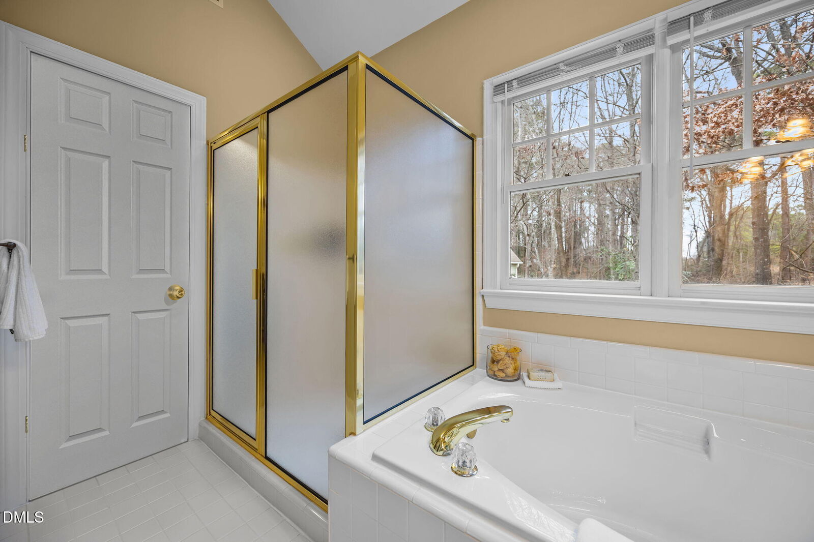 Property Photo:  1000 Chimney Hill Drive  NC 27502 