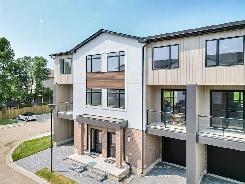 Property Photo:  349 Southdale Road E 20  ON N6E 0B9 