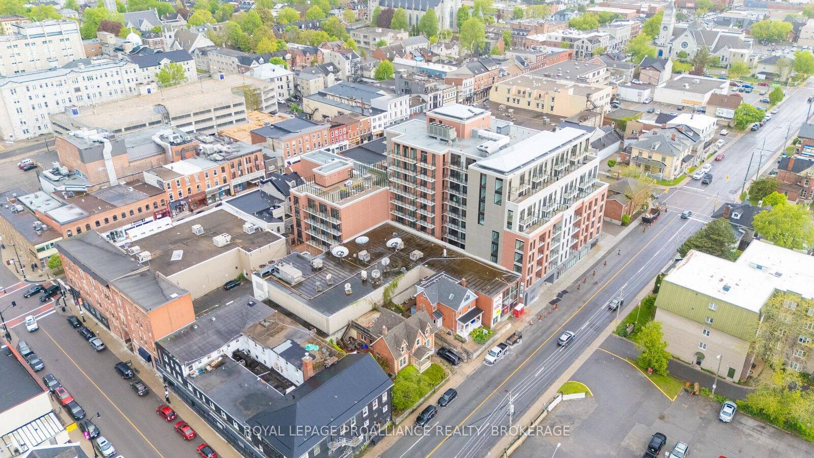 Property Photo: 223 Princess Street 716 ON K7L 1B3