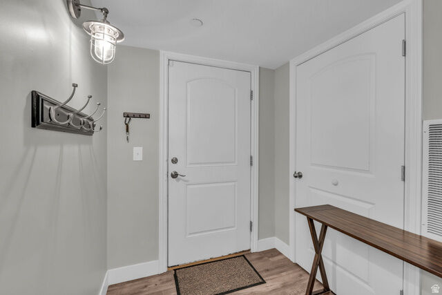 Property Photo: 905 S Main St G UT 84041