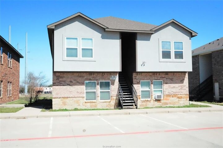 Property Photo:  2910 Town Square Avenue 2502  TX 77802 