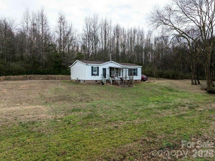 Property Photo:  1377 Nance Road  NC 28133 