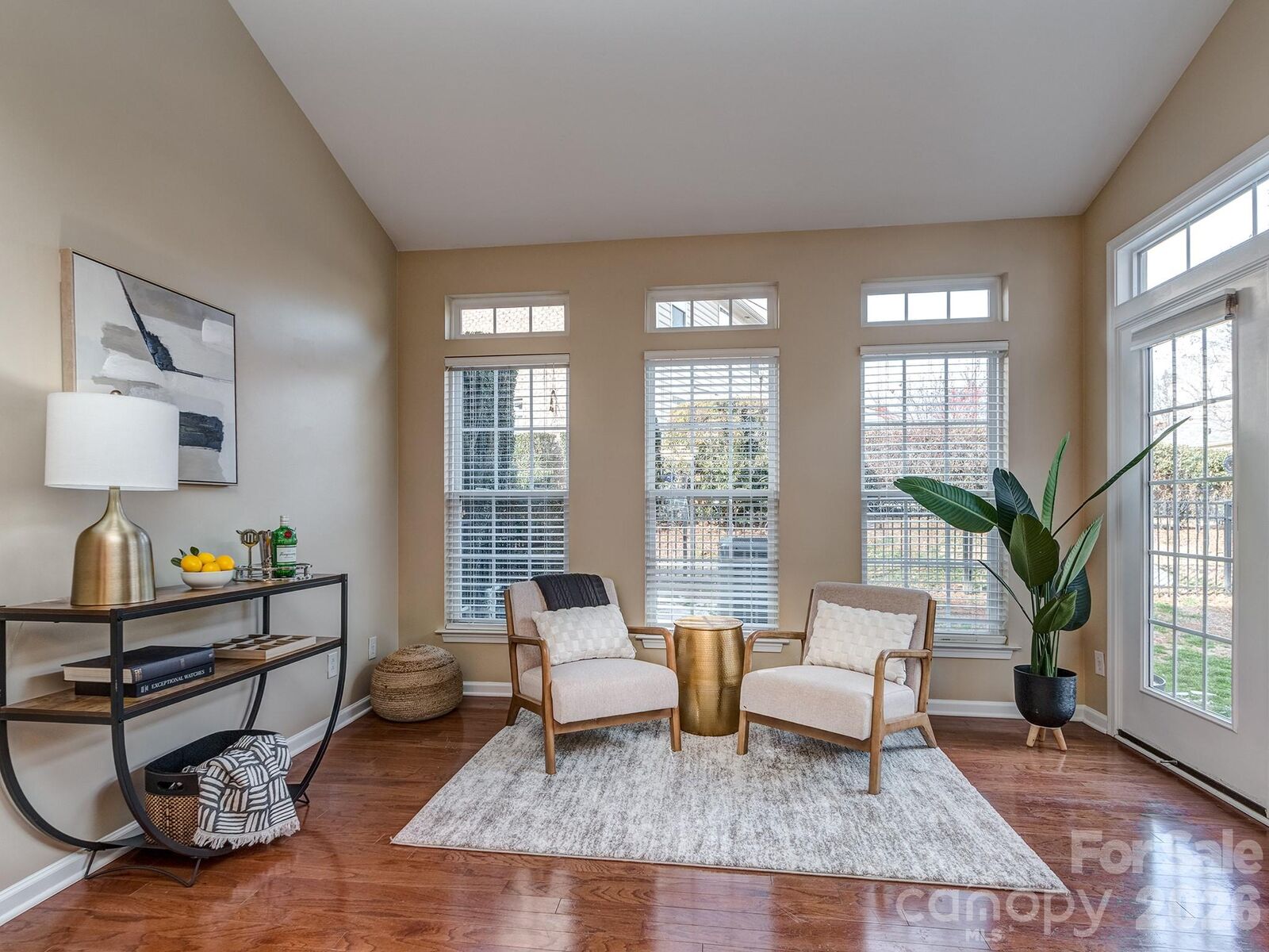 Property Photo: 5922 Union Pacific Avenue NC 28210