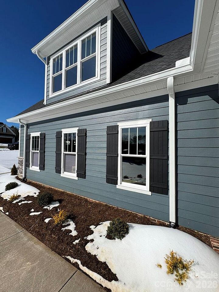 Property Photo: 3635 46th Avenue NE NC 28601