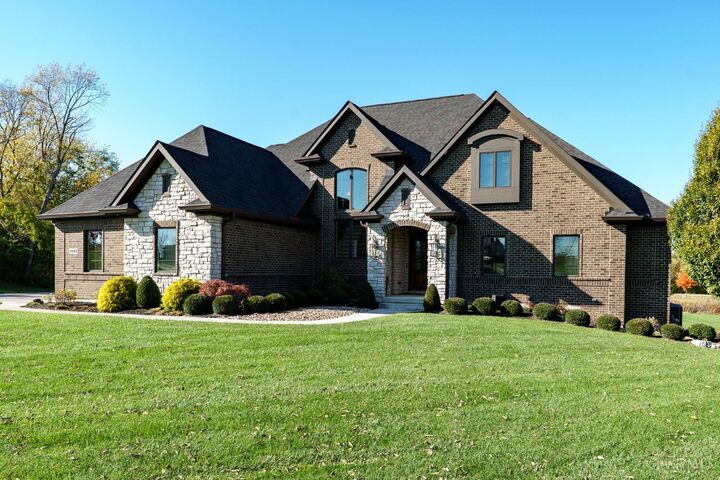 Property Photo: 2442 Berkeley Court OH 45036