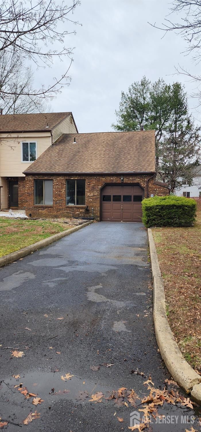 Property Photo:  12 Coventry Court  NJ 07747 